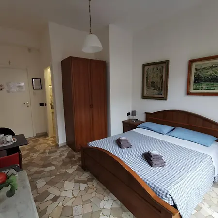 Guest house Sciacchithouse