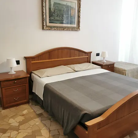 Sciacchithouse Guest house