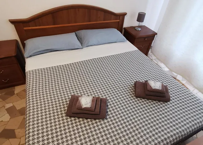 Sciacchithouse בית הארחה 3*
