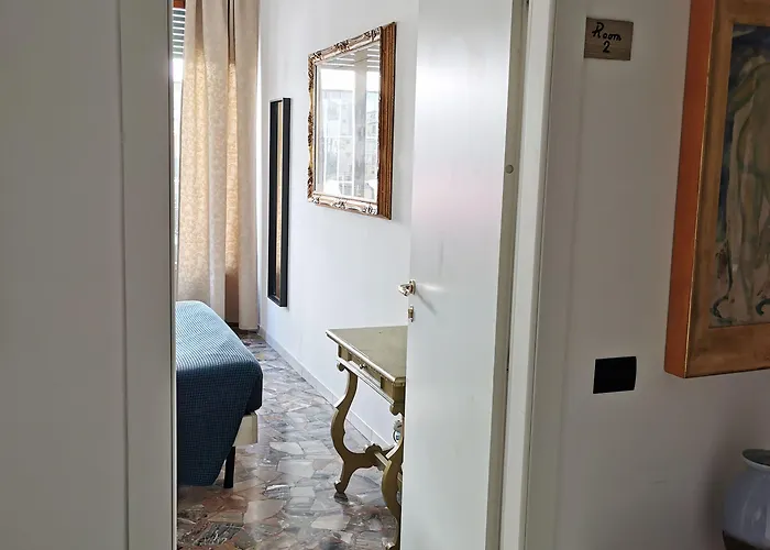בית הארחה Sciacchithouse 3*
