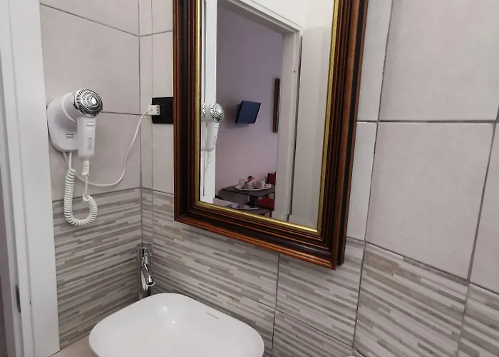 Sciacchithouse 3*