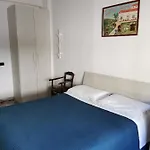 Sciacchithouse