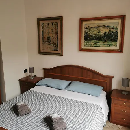 Sciacchithouse Pensjonat 3*