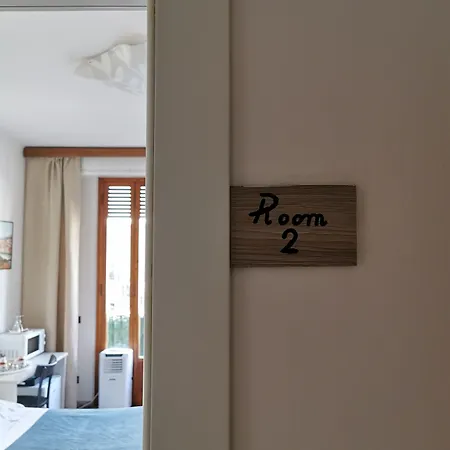 Gæstehus Sciacchithouse 3*